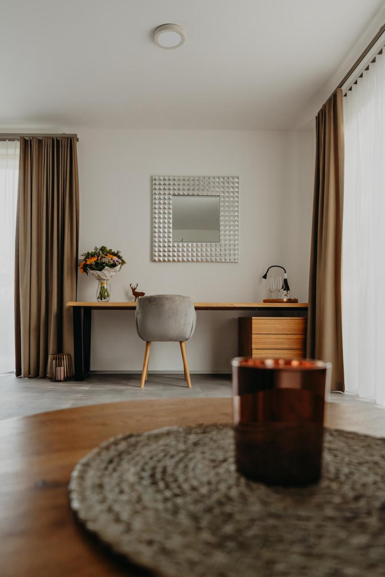 Apartman Usti Hranice  Esterno foto