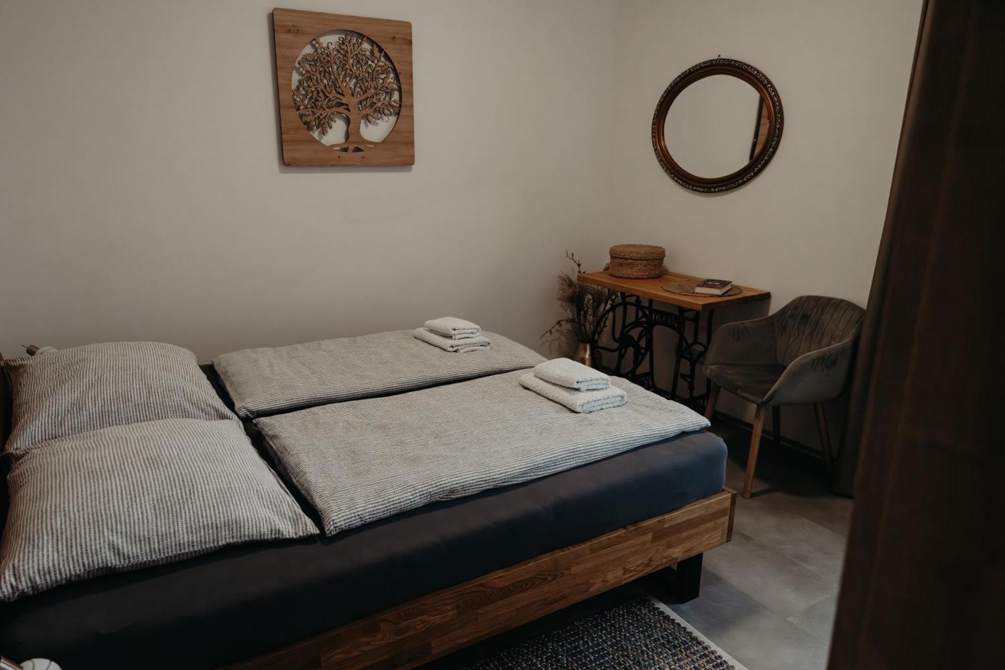 Apartman Usti Hranice  Esterno foto